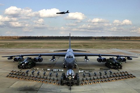 資料圖：B-52可以搭載大量武器，是美軍至今仍不愿將其淘汰的主因。