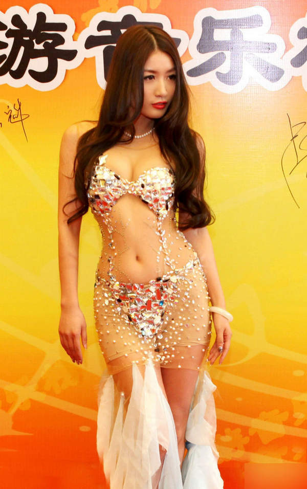 為成名如此犧牲 妹紙們太瘋狂了