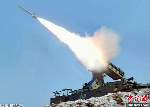 金正恩視察朝鮮地對空導彈發(fā)射演練