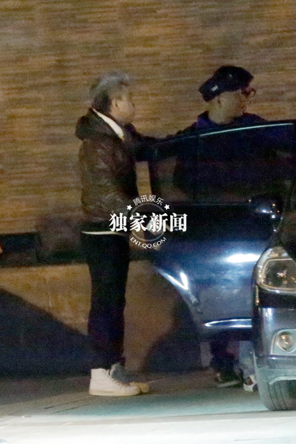 追星：謝楠似懷孕陪吳京宴請周曉歐 周冬雨搭神秘富二代
