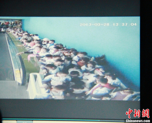 西安發(fā)生小學(xué)生踩踏事件19人傷