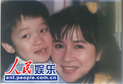 蔡明神秘家庭生活揭秘 婚姻曾因郭達現(xiàn)“拐點”