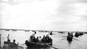 屢建奇功的白洋淀水上游擊隊(duì)——雁翎隊(duì)。
