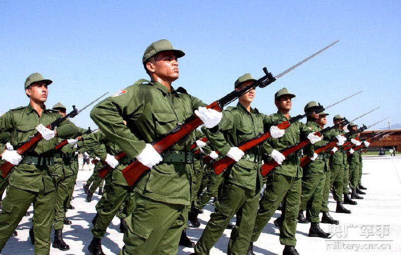 走進(jìn)抗戰(zhàn)閱兵外軍方隊(duì)營地 拍遍17國外軍訓(xùn)練