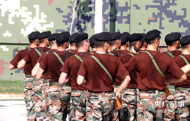 走進(jìn)抗戰(zhàn)閱兵外軍方隊(duì)營地 拍遍17國外軍訓(xùn)練